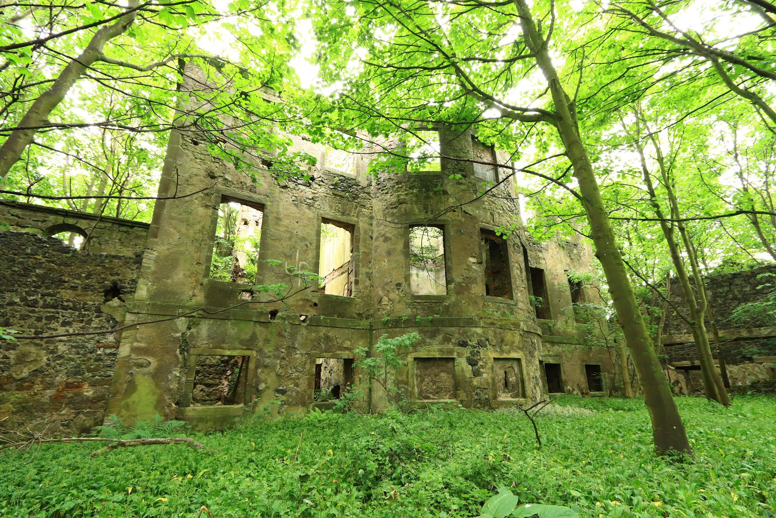 Château Largo photo 1
