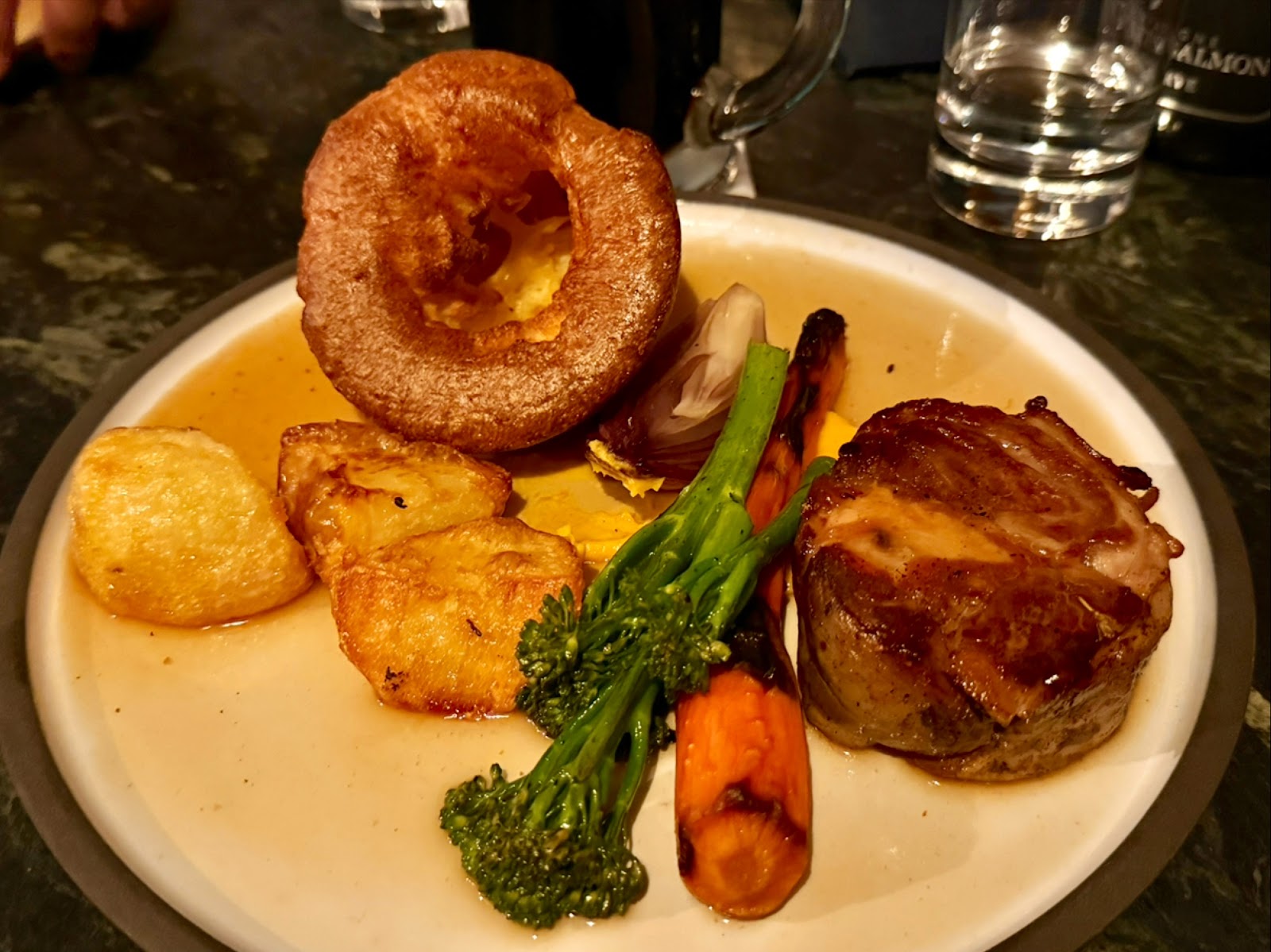 The Bon Vivant photo 3